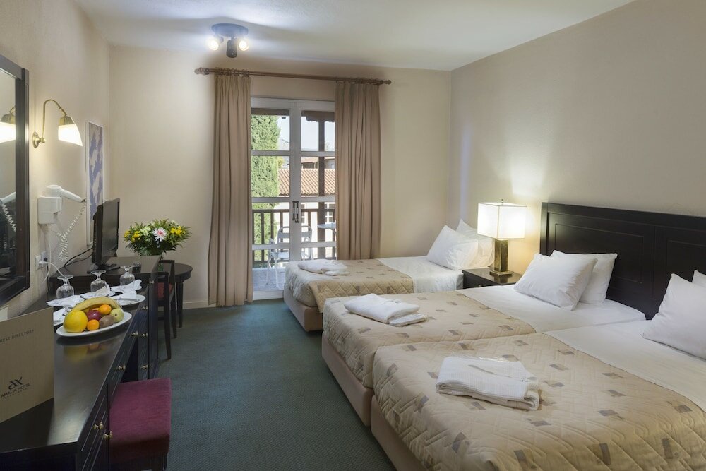 Фото отеля 3