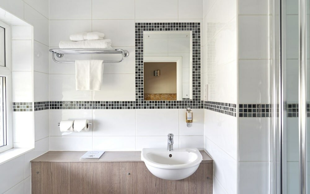 Фото Antoinette Hotel Wimbledon