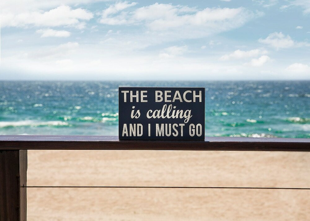 Фото Sun Tower Hotel & Suites on the Beach