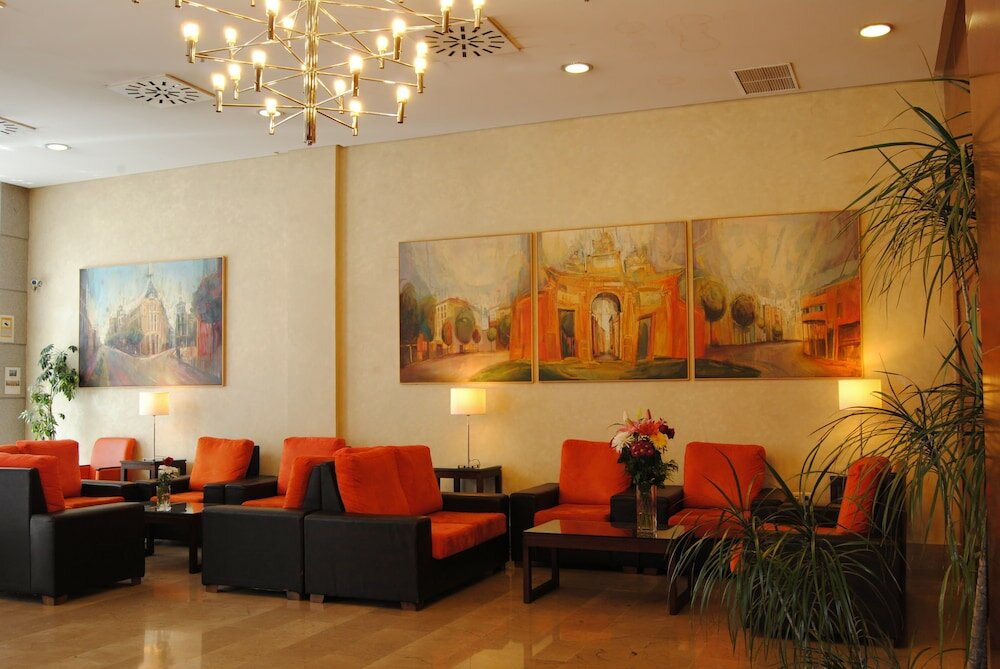 Фото Hotel Porcel Ganivet