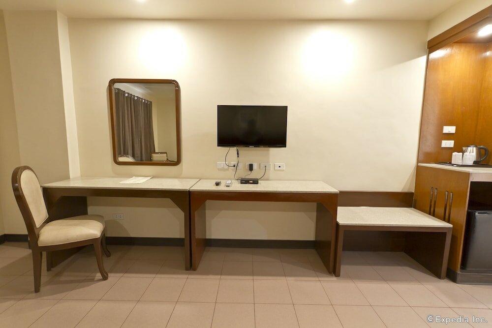 Фото Diplomat Hotel