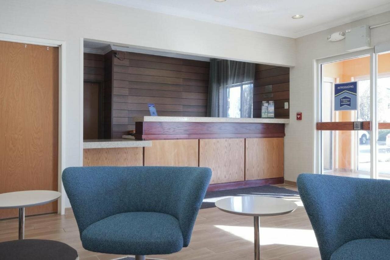 Фото Wingate by Wyndham Great Falls