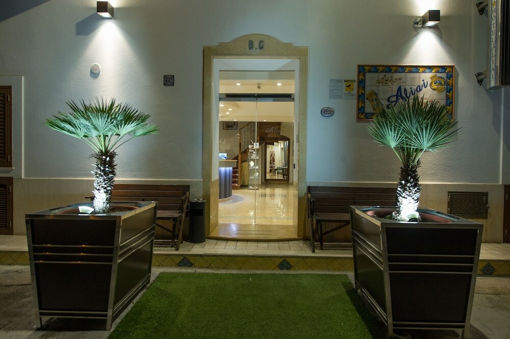 Фото Hotel Aliai