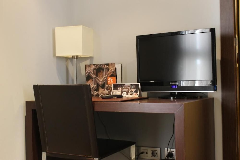 Фото Hotel Madanis Liceo