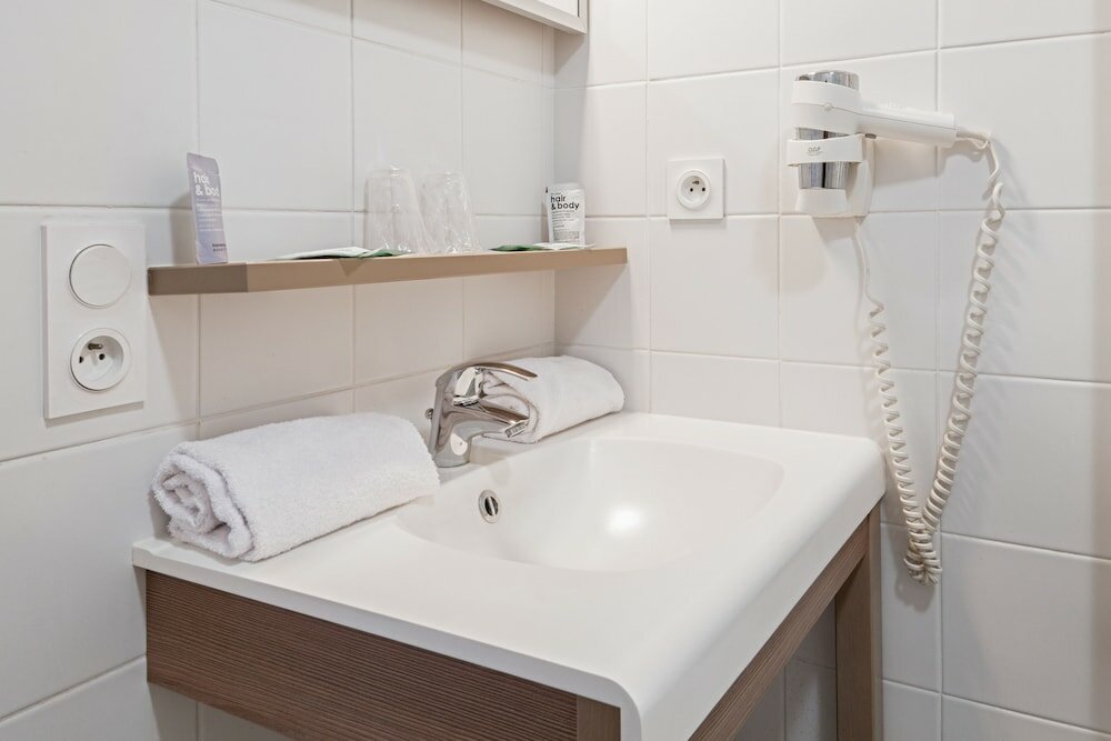 Фото Appart'City Confort Orléans