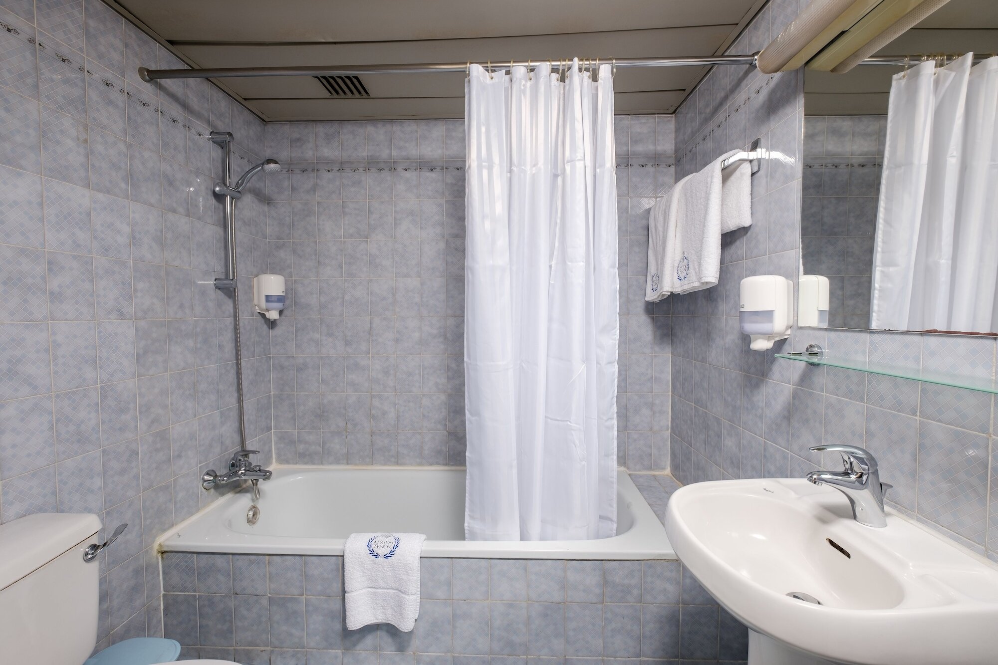 Фото Atrium Zenon Hotel Apartments