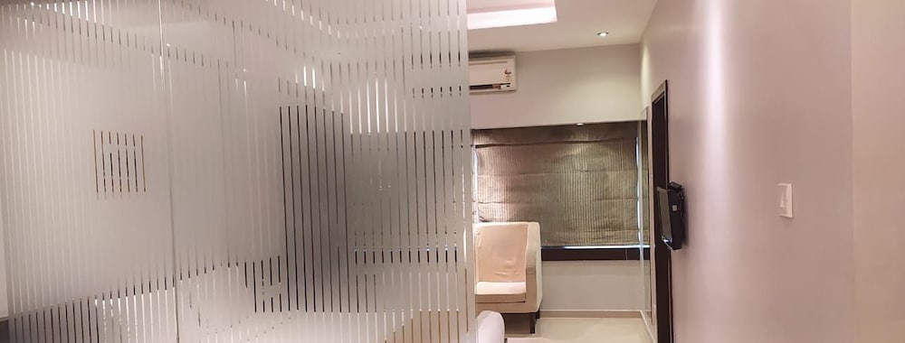 Фото The Curzon Court