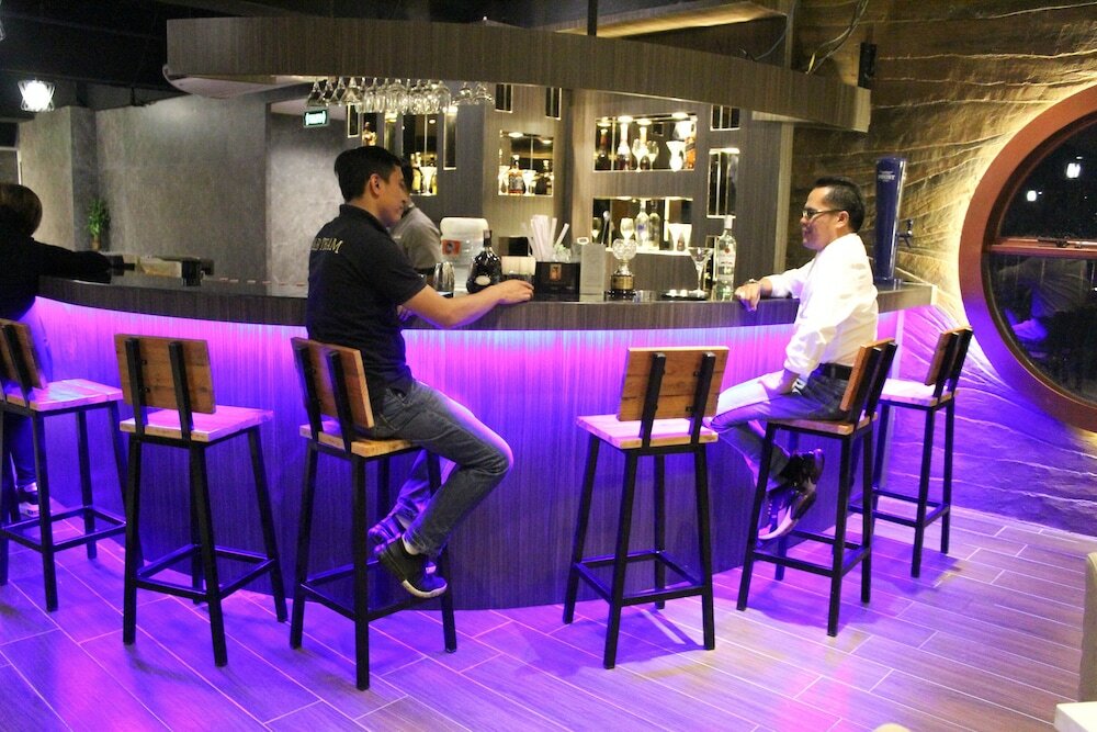 Фото Hermes Palace Hotel Medan