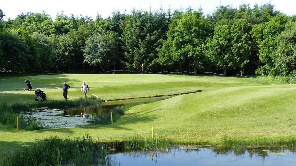 Фото The Green Hotel Golf & Leisure Resort