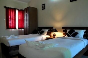 Фото A's Holiday Beach Resort