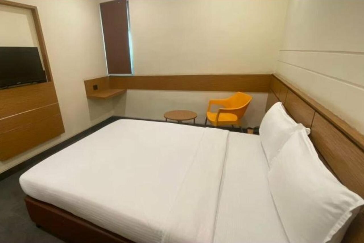 Фото Max Hotels Prayagraj