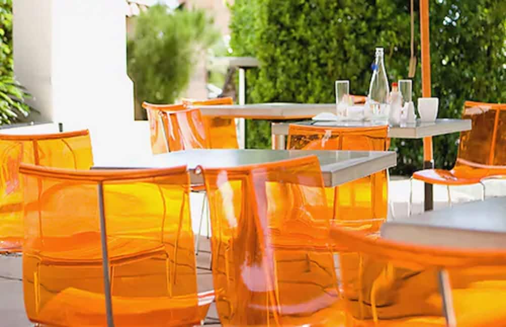 Фото Alcazar Palm Springs