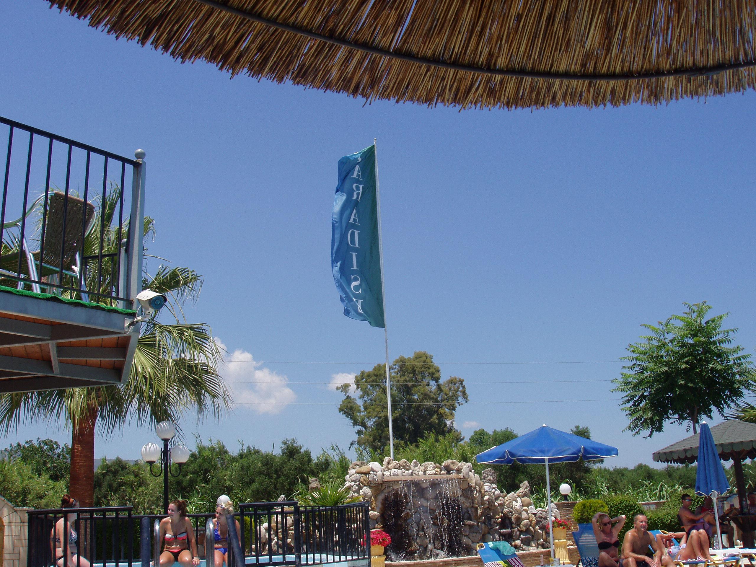 Фото Paradise Apartments