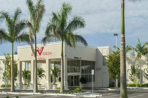 Гостиница Ramada by Wyndham Venice Hotel Venezia в Венисе