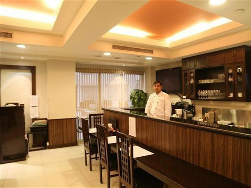 Фото Avalon Courtyard