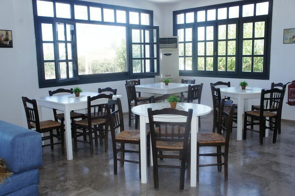 Фото Anemos Inn by Estia