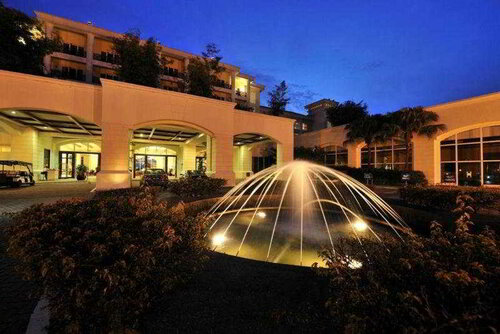 Гостиница Bangi Resort Hotel