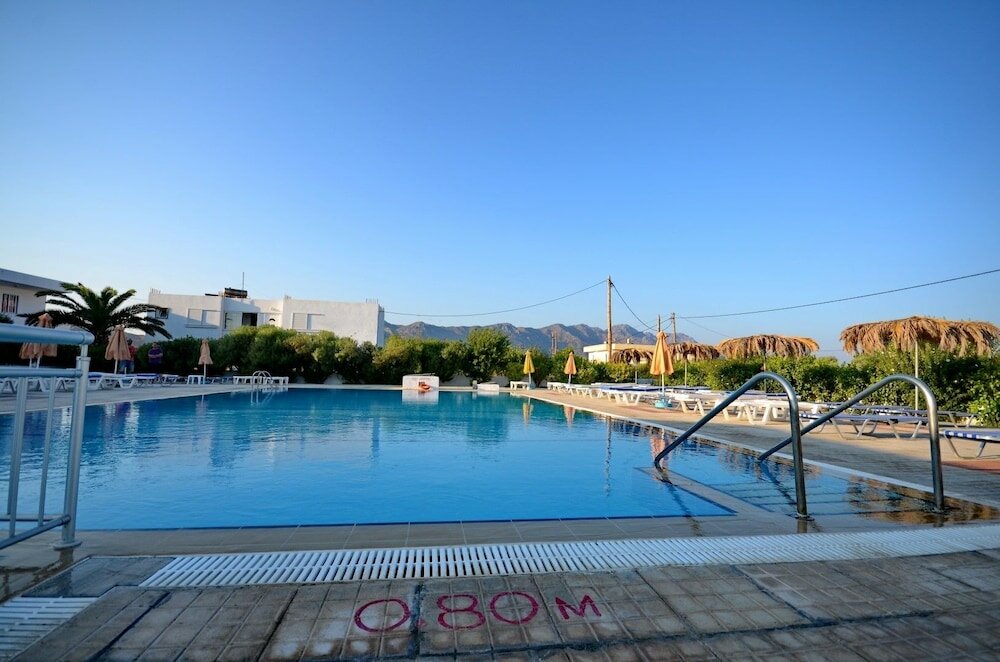 Фото Nikos 2 Studios & Apartments