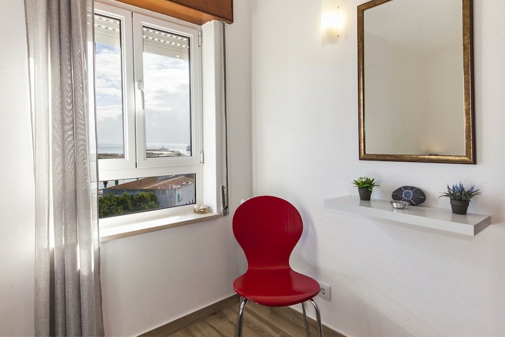 Фото A38 - Rising Sun Top-Floor Flat