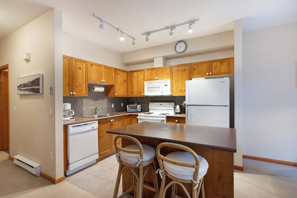 Фото Deer Run by Whistler Premier