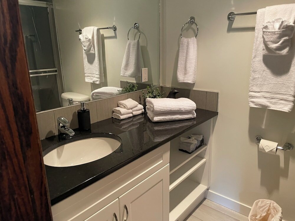 Фото 6Br Chalet i Ski Out i Private HotTub