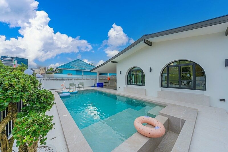 Гостиница The 38 Pool Villas Pattaya в Паттайе