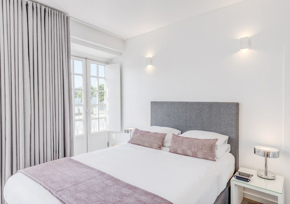 Фото Miragaia Riverside Suites