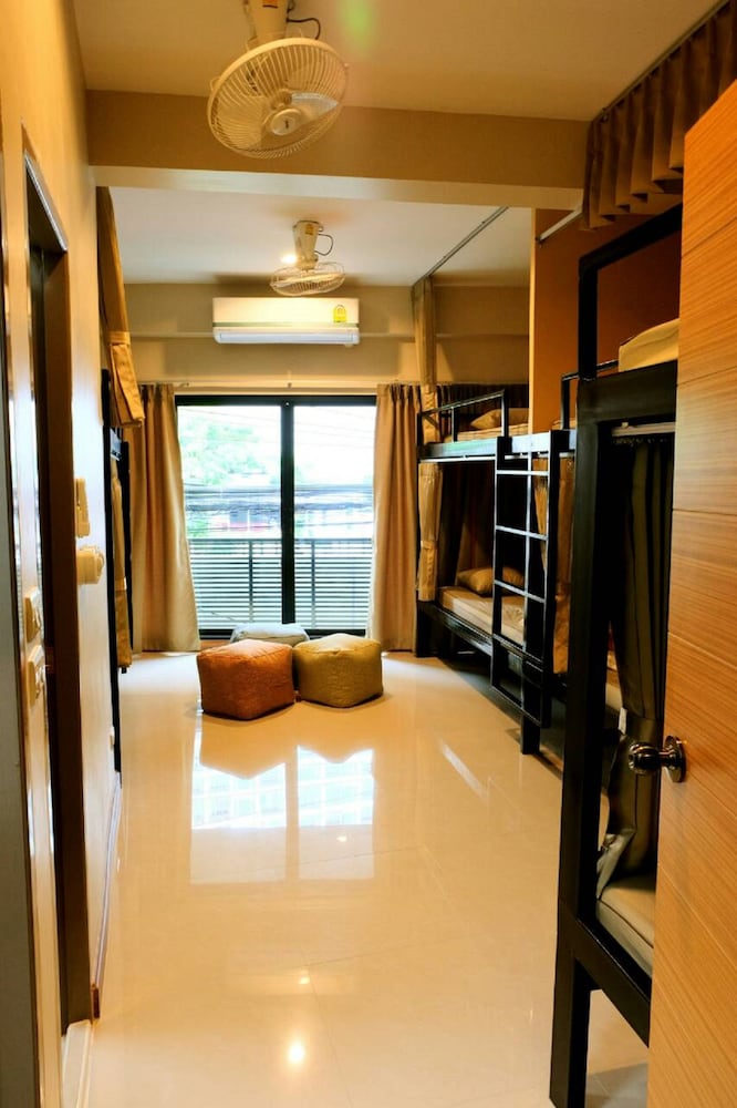 Фото Restiny Hostel