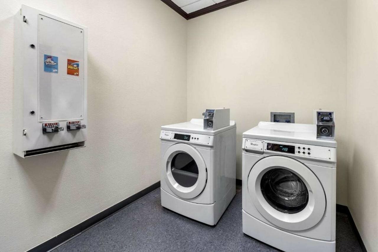 Фото Comfort Inn & Suites Oklahoma City West - I-40