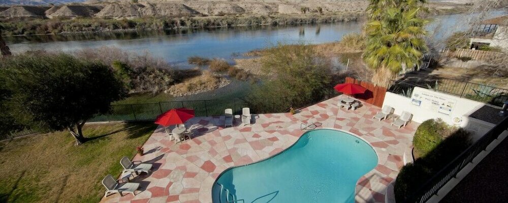 Фото Lodge on the River