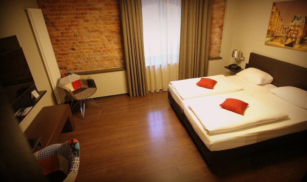 Фото Hotel Volksschule