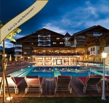 Фото Alpenpark Resort