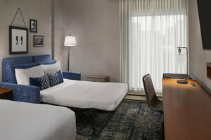 Гостиница Four Points by Sheraton Gatineau