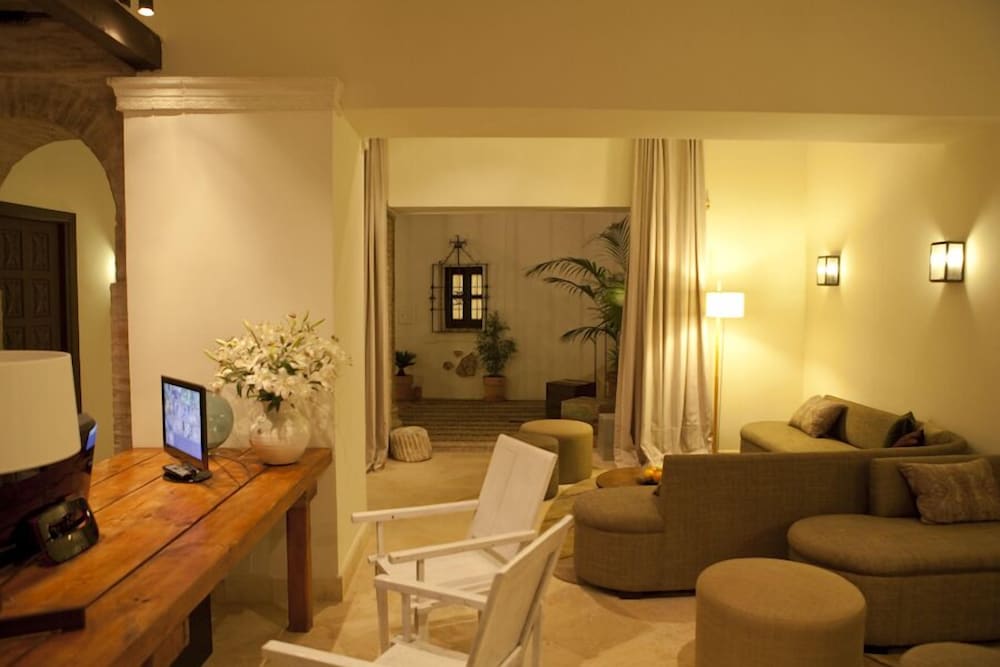 Фото Balcón de Córdoba Hotel