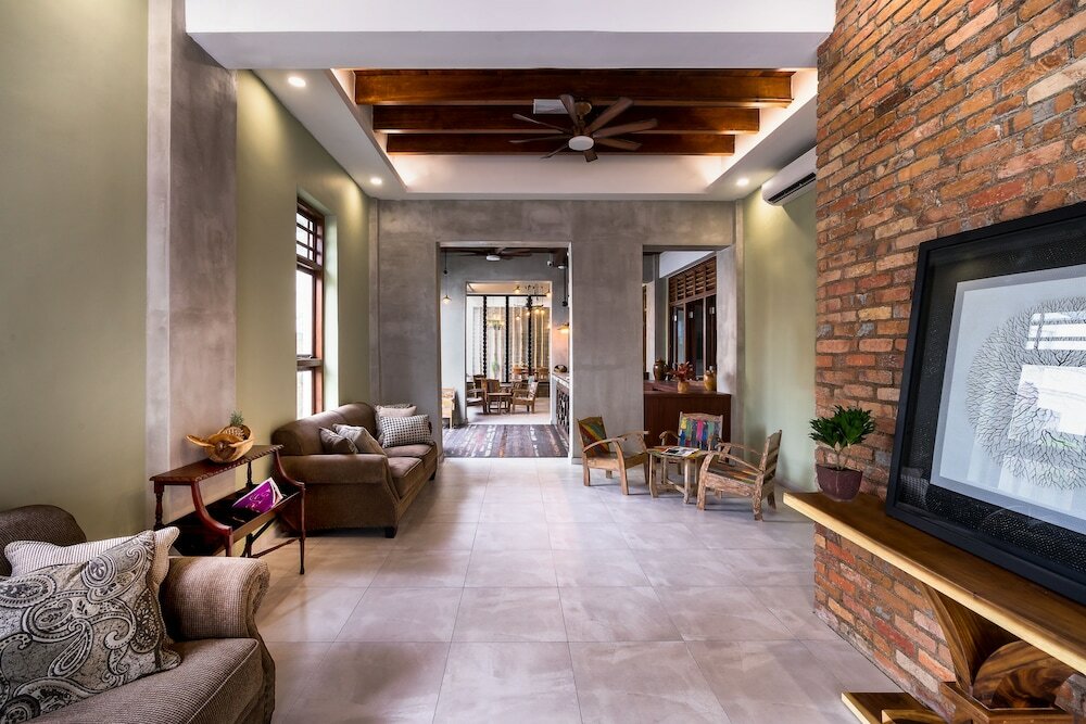 Фото Treasures Hotel and Suites