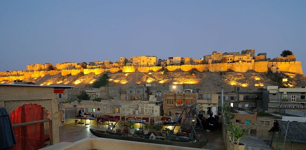 Фото Hotel Shahi Palace