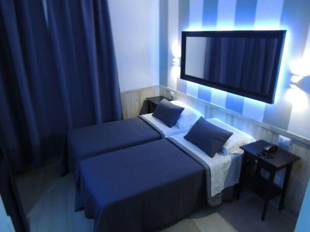 Фото Hotel Center 2