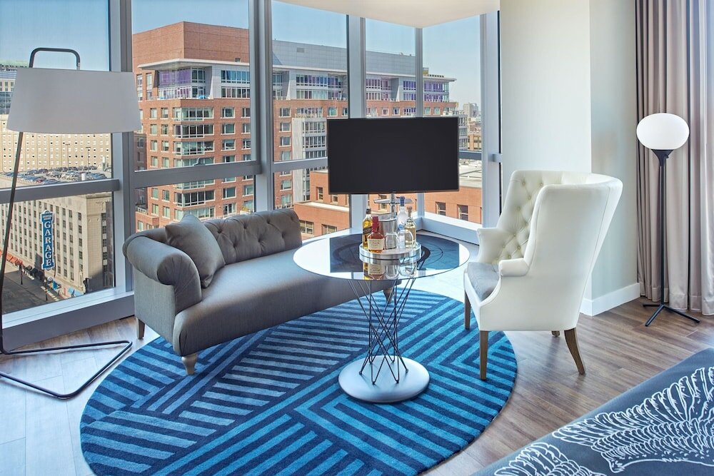 Фото W Boston, a Marriott Hotel