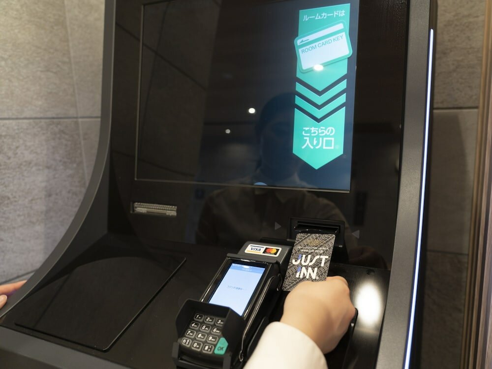 Фото Just Inn Premium Toyohashi Station Shinkansen Guchi