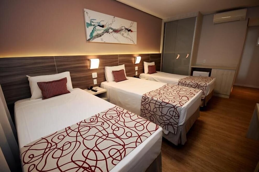 Фото IT Itabira Hotel