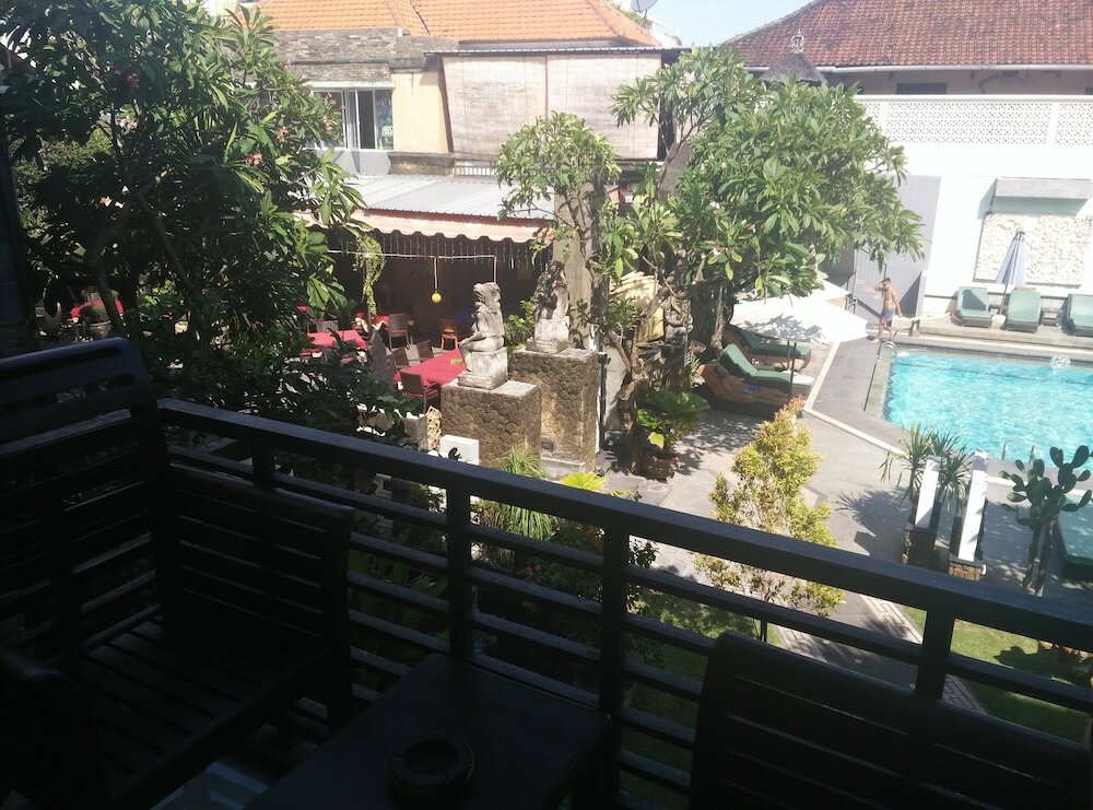 Фото La Walon Hotel