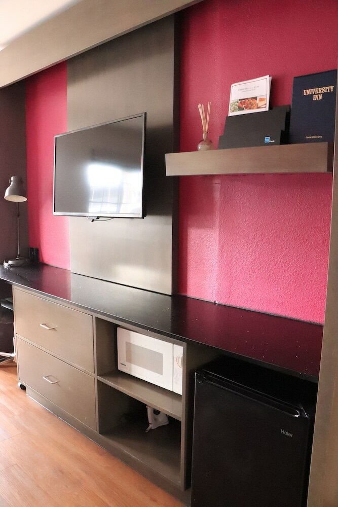 Фото University Inn