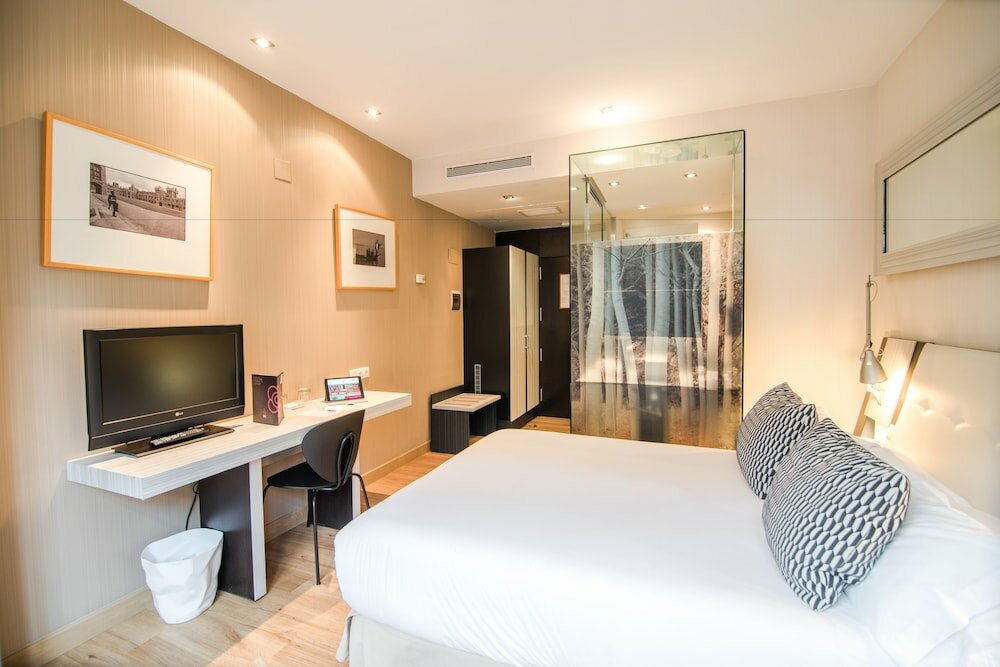 Фото Petit Palace Chueca