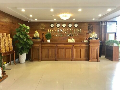 Гостиница Sunflowers Hotel в Куинёне