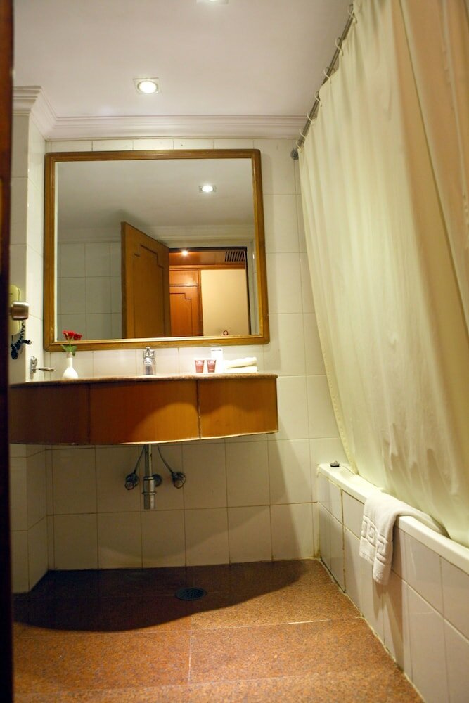 Фото Lords Plaza, Surat