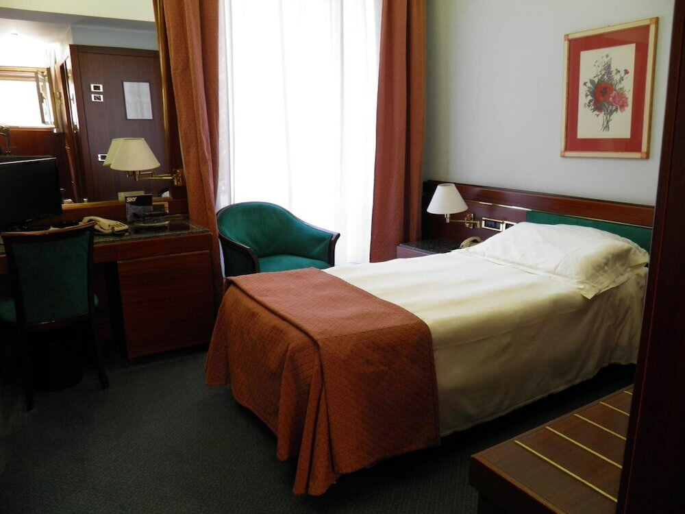 Фото Hotel Crivi's Milan