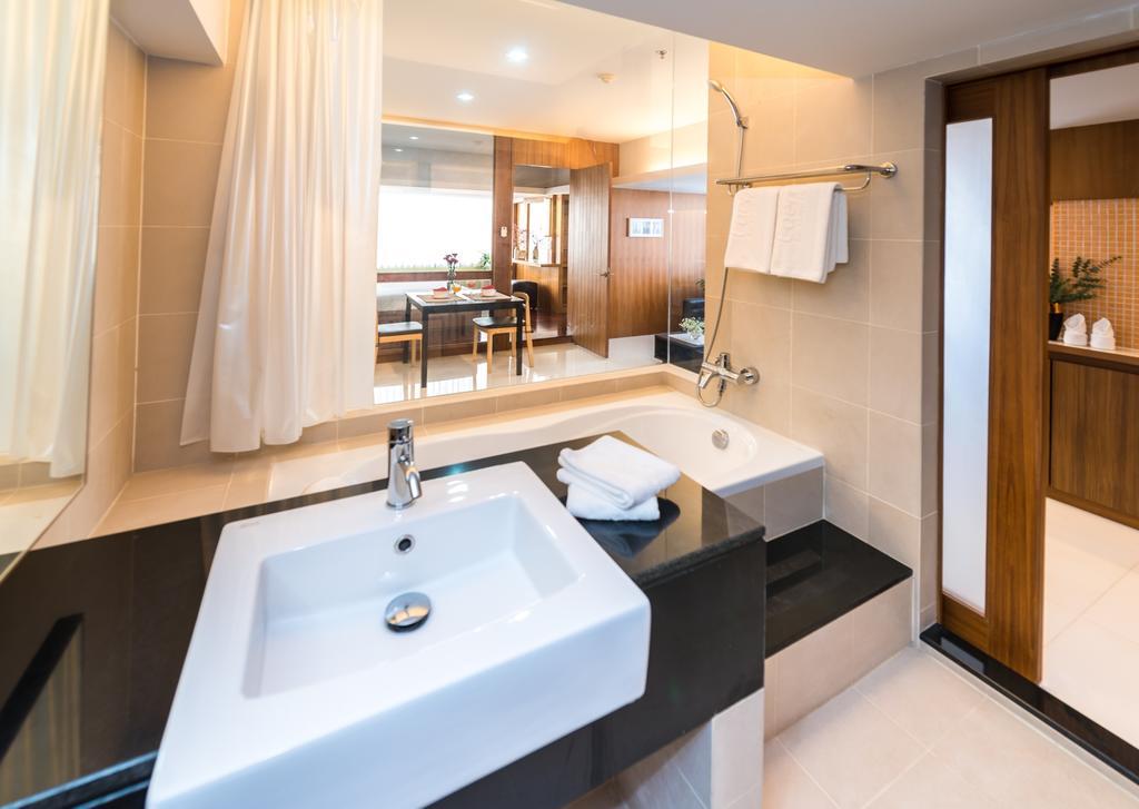 Фото Laemtong Service Apartment