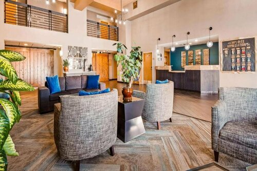 Гостиница Best Western Plus North Las Vegas Inn & Suites в Норт-Лас-Вегасе