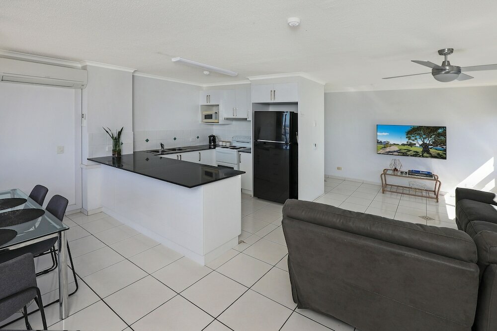 Фото Palmerston Tower Holiday Apartments