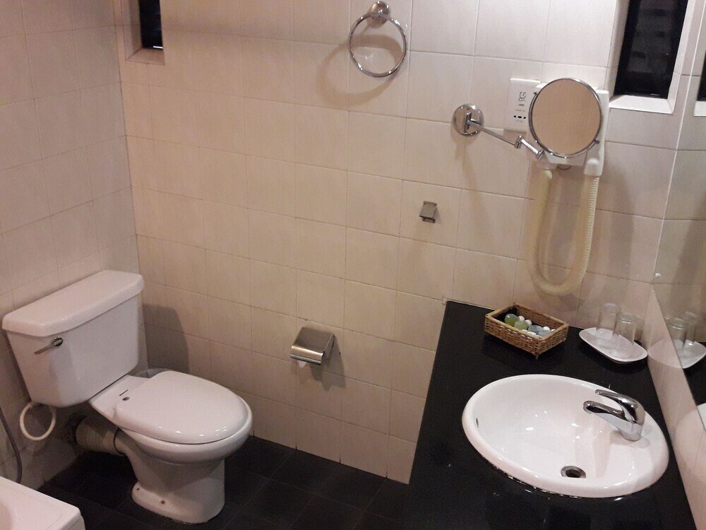 Фото Hotel Janaki